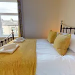 Stayzo Westminster Stylish House Apartman *
